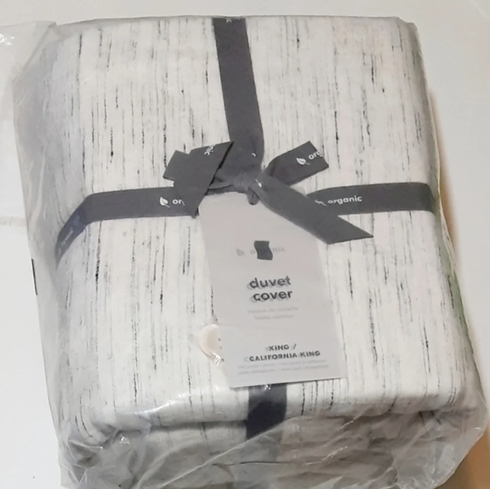 West Elm Belgian Flax Linen Duvet And Pillow Shams